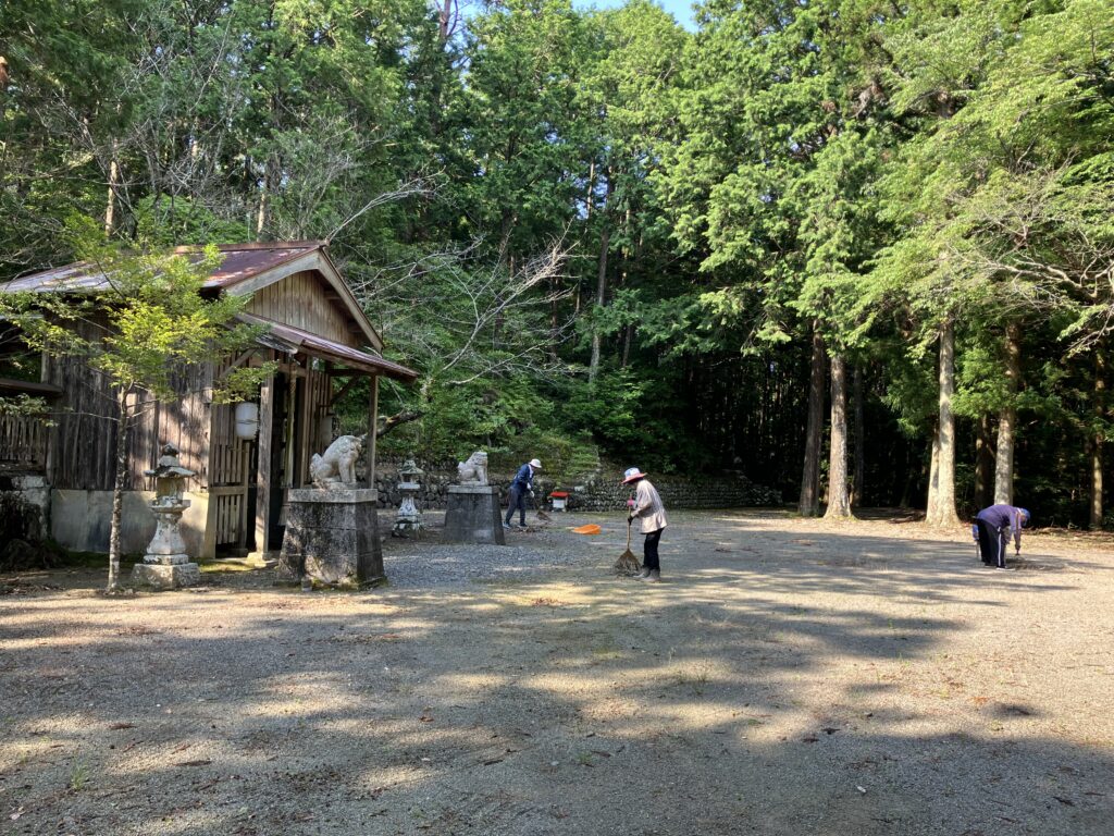 熊野古道　中辺路　近露　近野神社